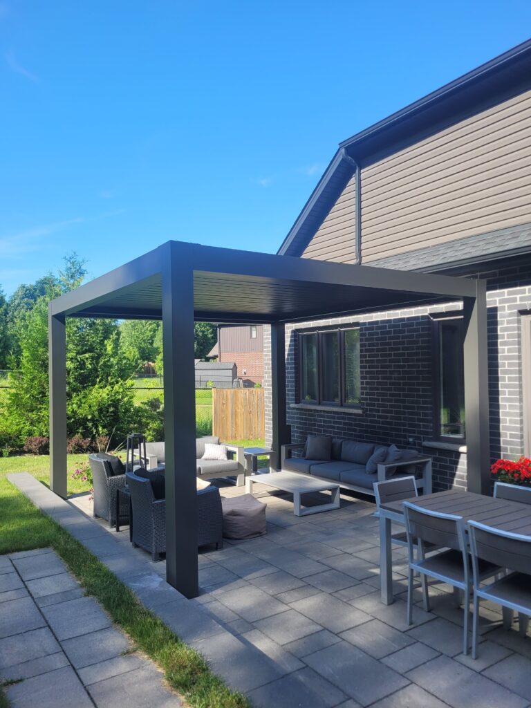 Louvered Pergola Vancouver, Surrey, White Rock, Langley, North & West Vancouver – Custom Aluminum Outdoor Living