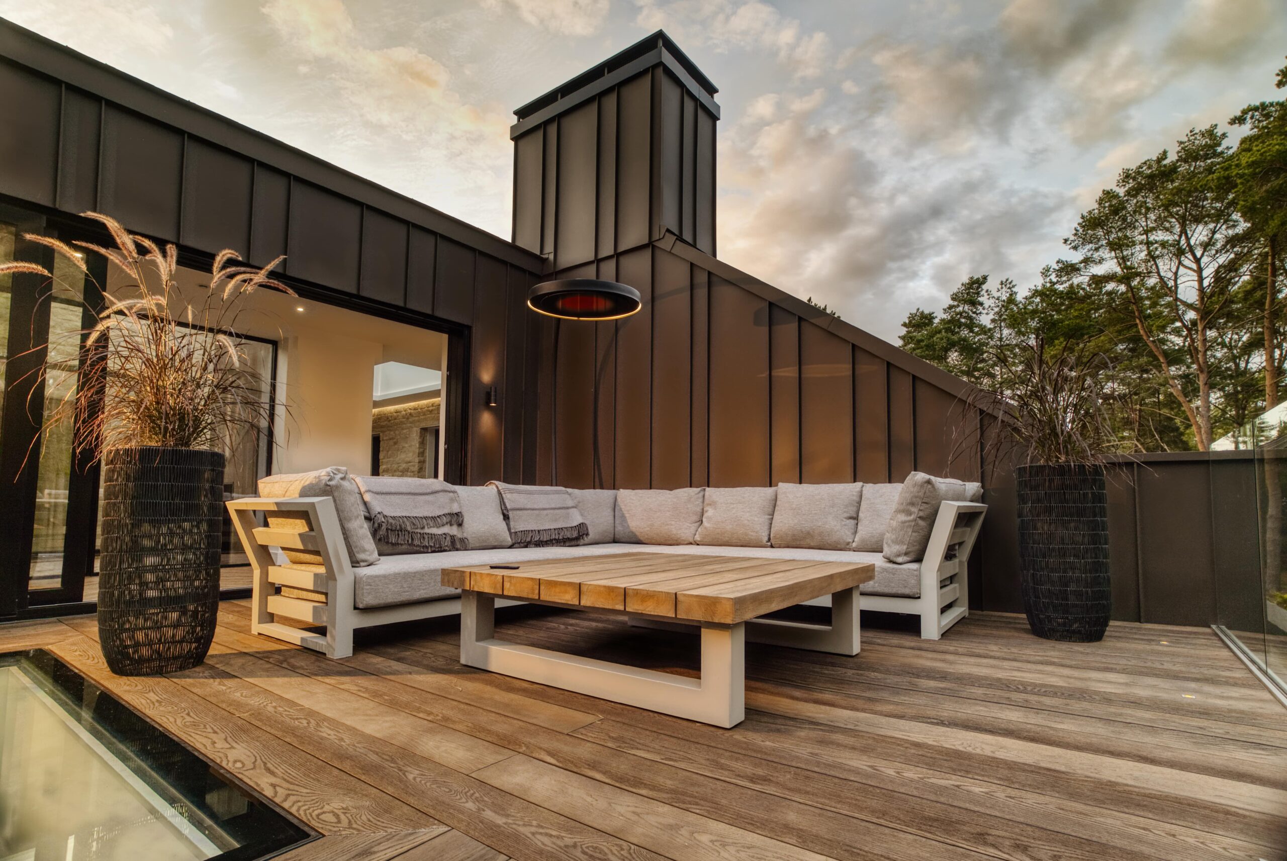 Premium Electric Outdoor Heaters for Residential & Commercial Comfort in Vancouver and Across British Columbia - Image 3